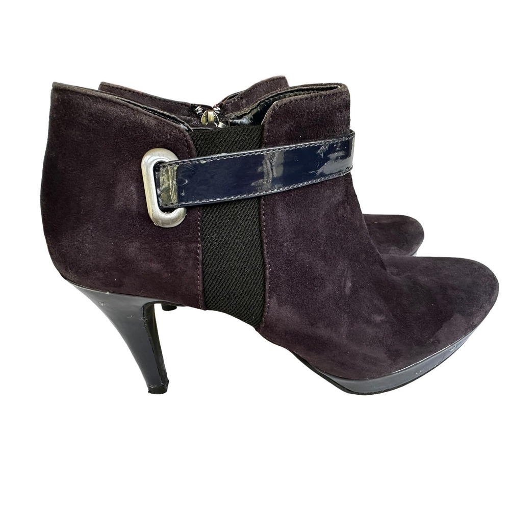 Bandolino Deep Blue heels, black Suede Booties Sz 7.5‎